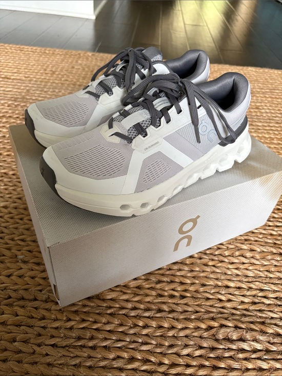 On Running Shoes - On Running Cloudrunner 2 women’s running shoes